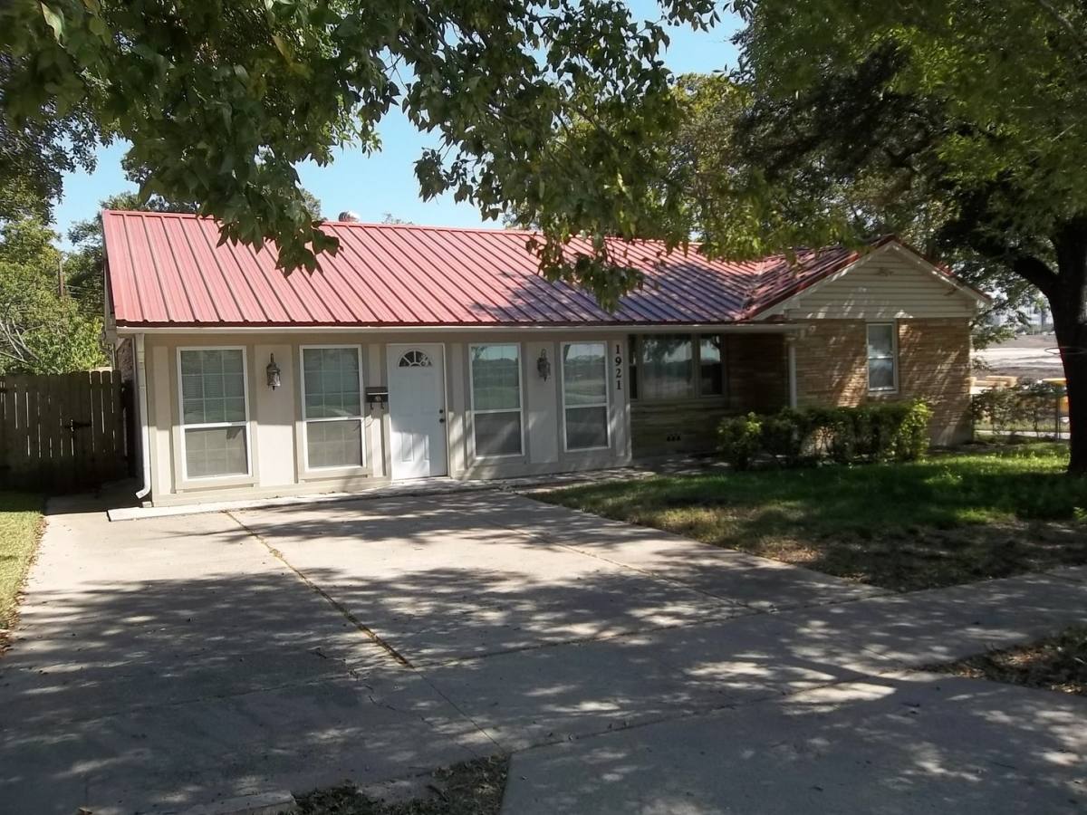 House for rent at 1921 S 35th St, Temple, TX 76504