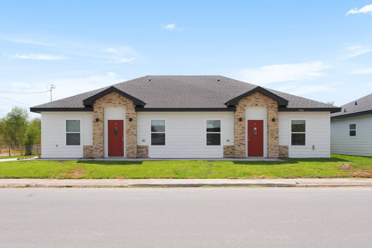 Apartment for rent at 1046 Hidalgo St, Mercedes, TX 78570