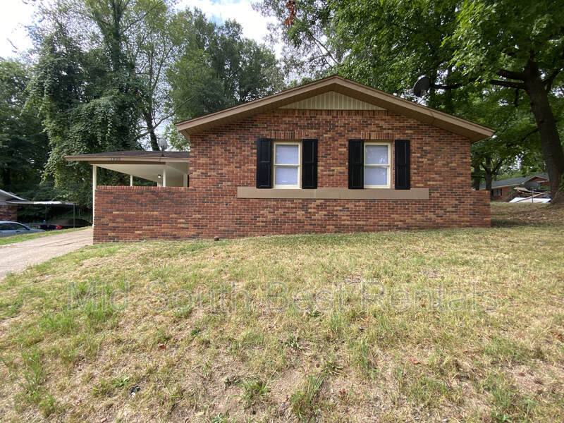 House for rent at 1899 Willow Wood, Memphis, TN 38127
