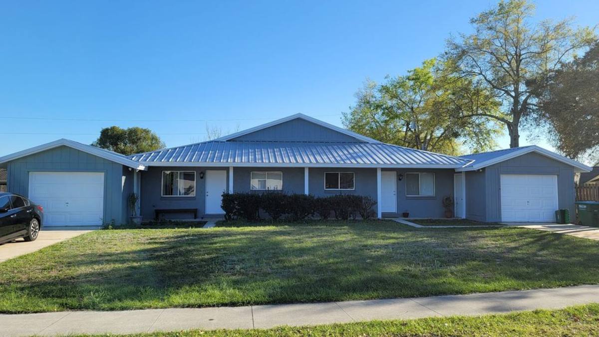 Townhouse for rent at 111 Hazelcrest St, Deltona, FL 32725