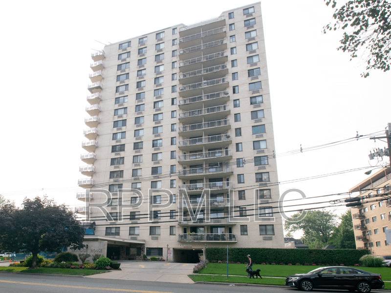 Condo for rent at 307 Prospect Ave #6C, Hackensack, NJ 07601