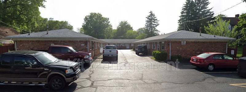 Apartment for rent at 5517 Douglas #6, Toledo, OH 43613
