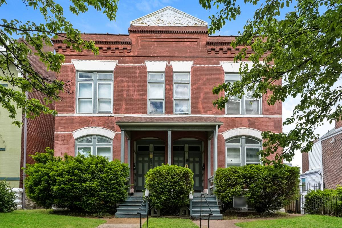 Apartment for rent at 2821-2823 Henrietta St, Saint Louis, MO 63104