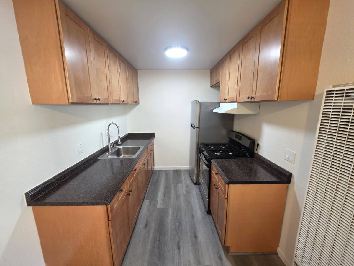 Apartment for rent at 4536 Ashcroft Ave, Sacramento, CA 95841