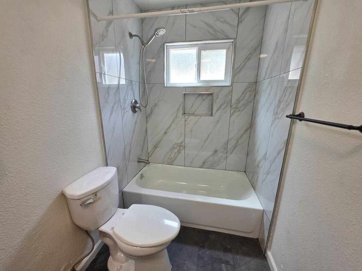 Apartment for rent at 4536 Ashcroft Ave, Sacramento, CA 95841