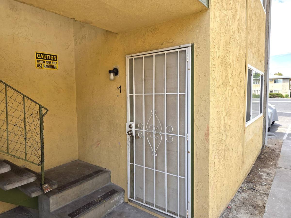 Apartment for rent at 4536 Ashcroft Ave, Sacramento, CA 95841
