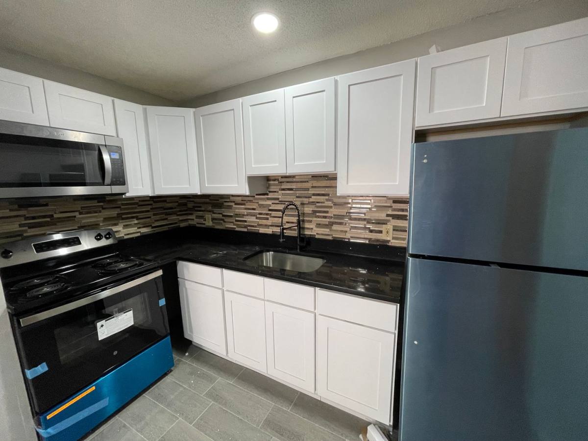 Apartment for rent at 1263 Chapel St, New Haven, CT 06511