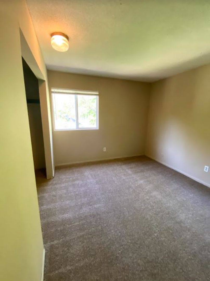 Apartment for rent at 210 S Water St, Olathe, KS 66061