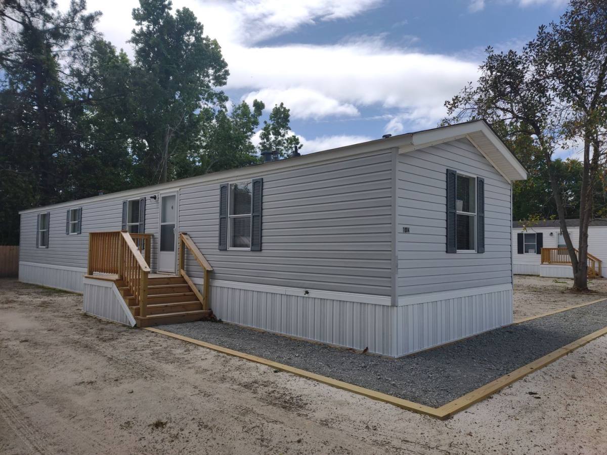 House for rent at 1004 10th St, Midway Park, NC 28544