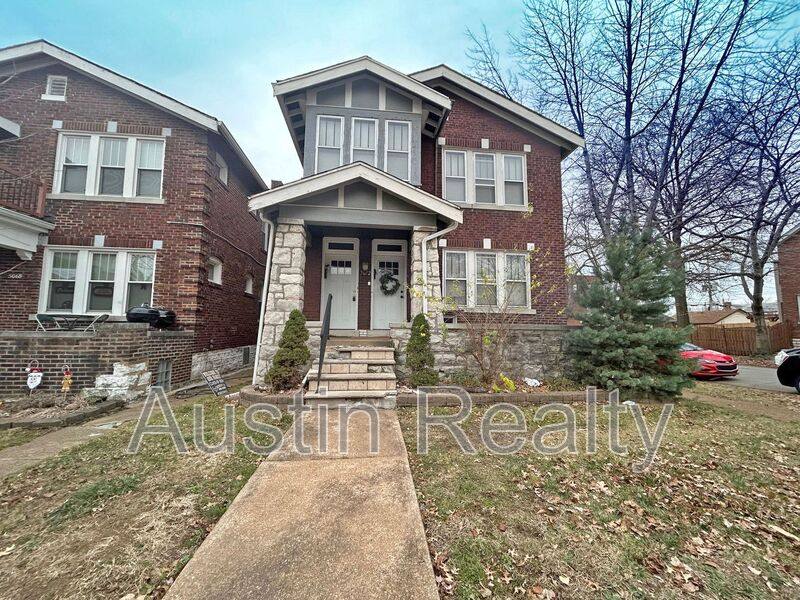 Apartment for rent at 5072 Lindenwood Ave #2F, Saint Louis, MO 63109