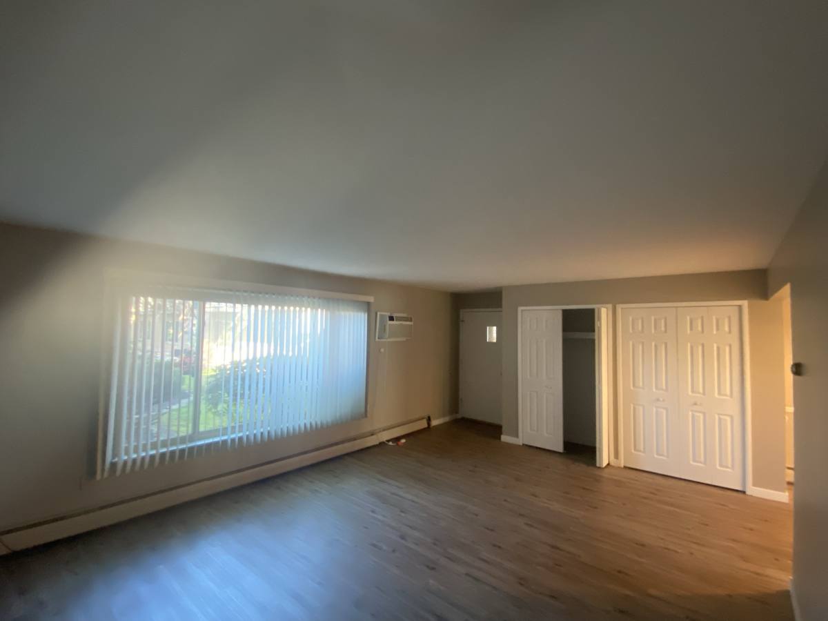 Apartment for rent at 2655 Maple, Birmingham, MI 48009