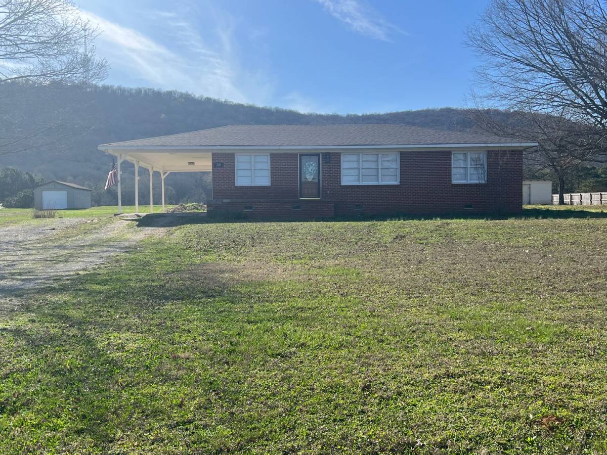 House for rent at 220 Old Big Cove Rd, Brownsboro, AL 35741