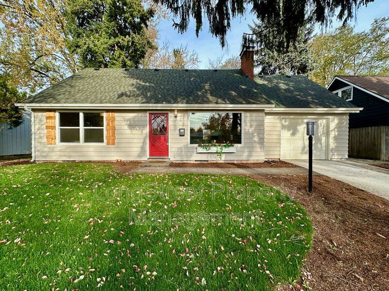 House for rent at 8820 N Seward Ave, Portland, OR 97217