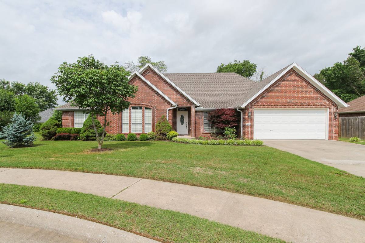 House for rent at 43 Bellwood Dr, Farmington, AR 72730