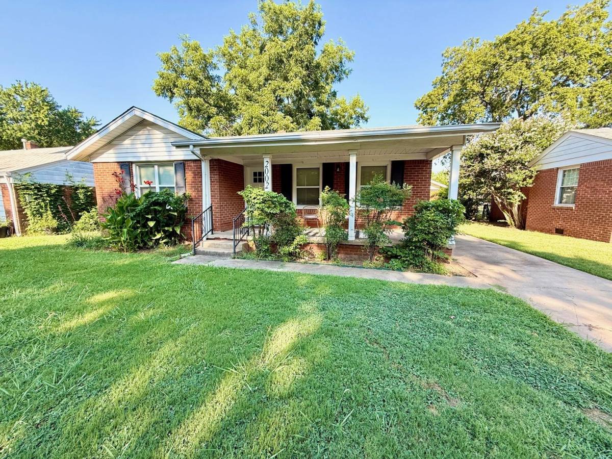 House for rent at 2002 Virgina St, Norman, OK 73069
