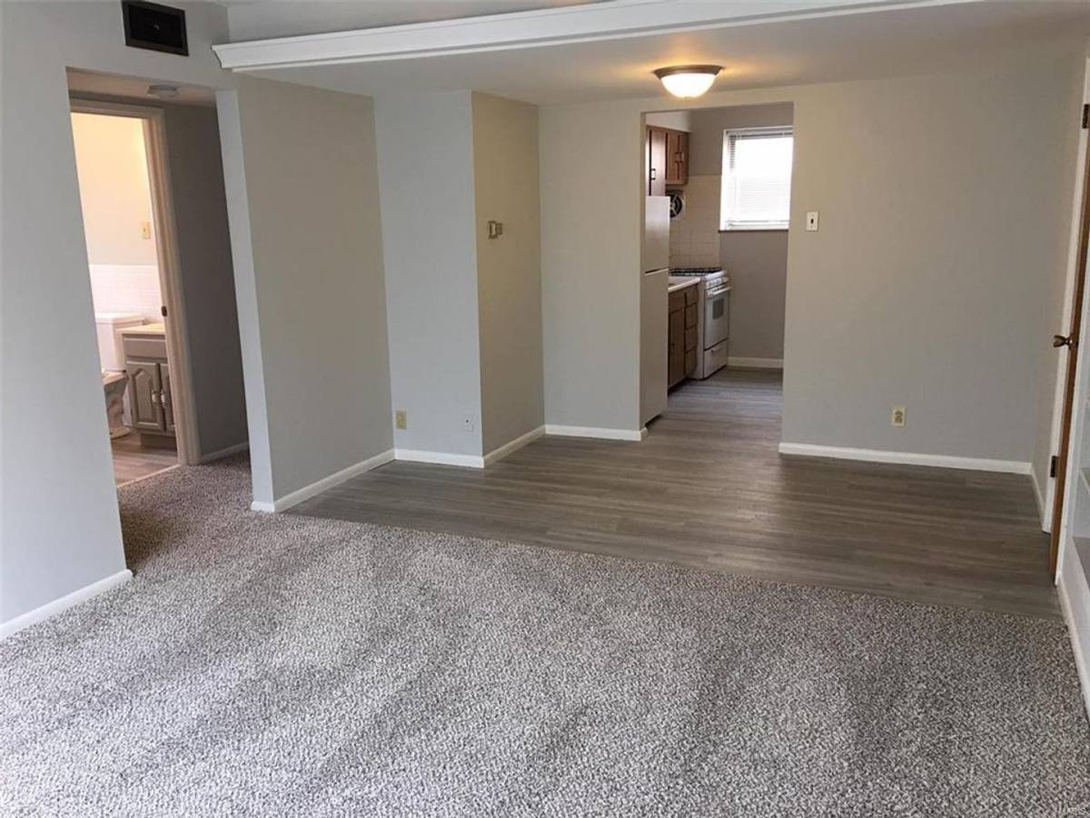 Apartment for rent at 8524 Titchfield Court, Saint Louis, MO 63123