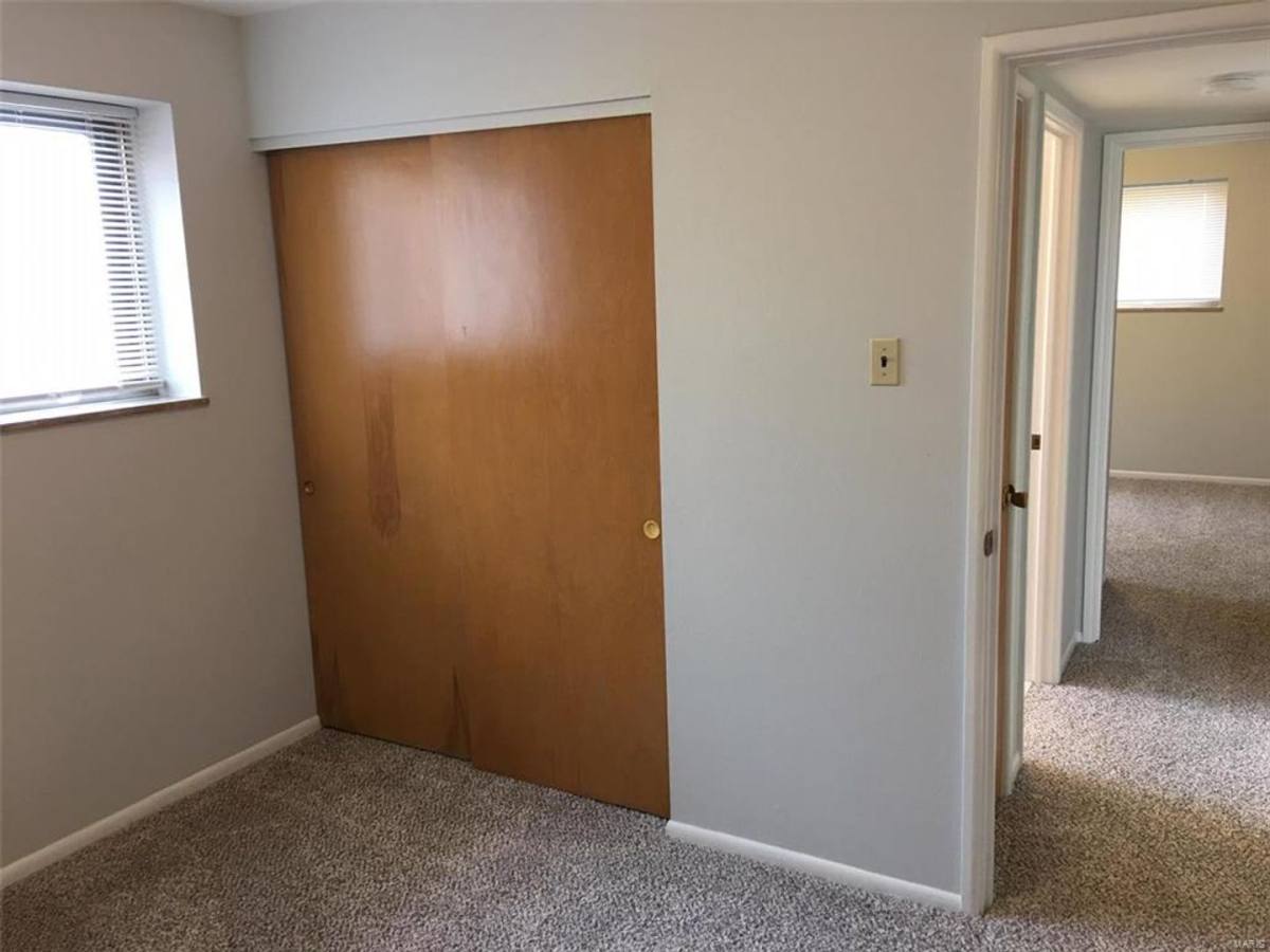 Apartment for rent at 8524 Titchfield Court, Saint Louis, MO 63123
