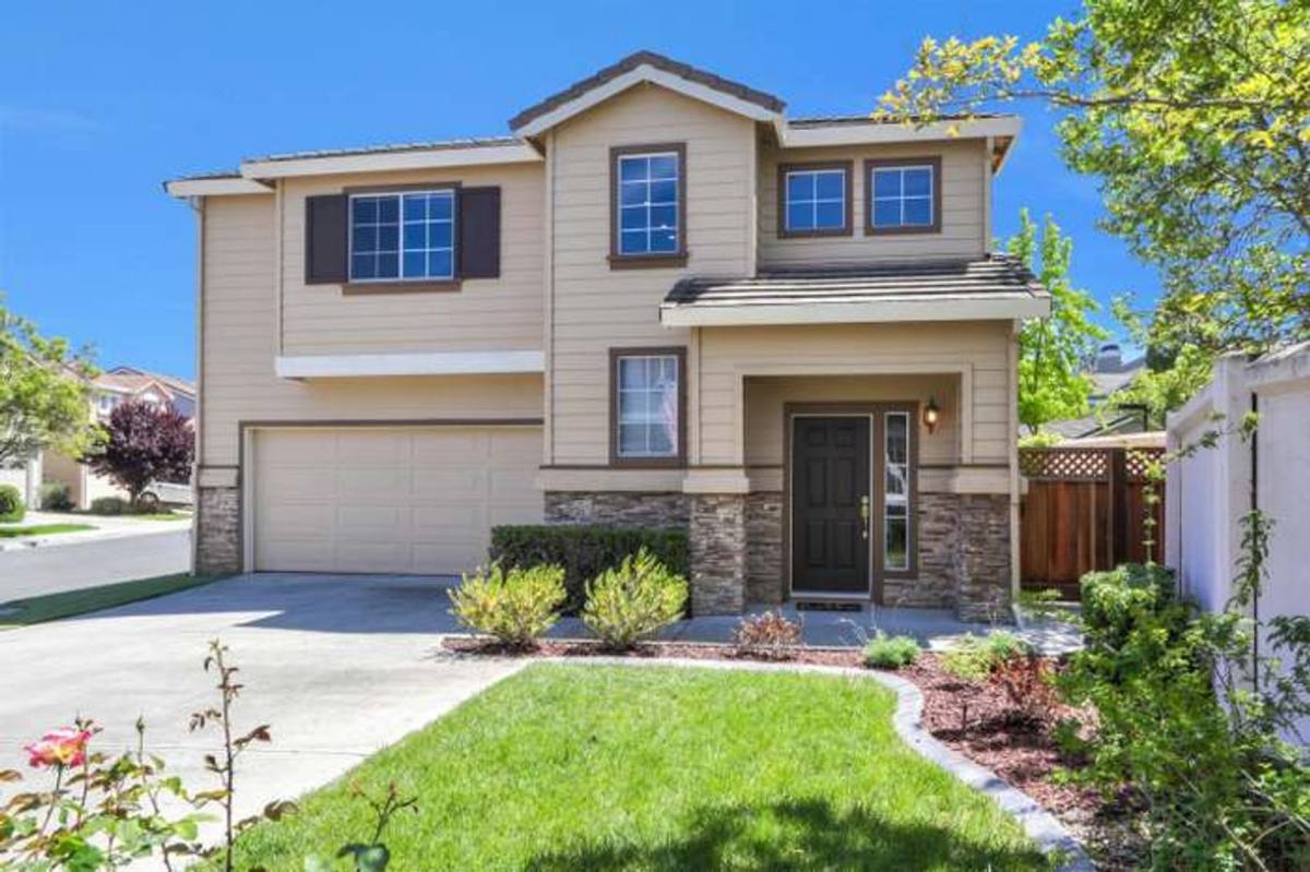 House for rent at 885 Windsor Hills Cirle, San Jose, CA 95123
