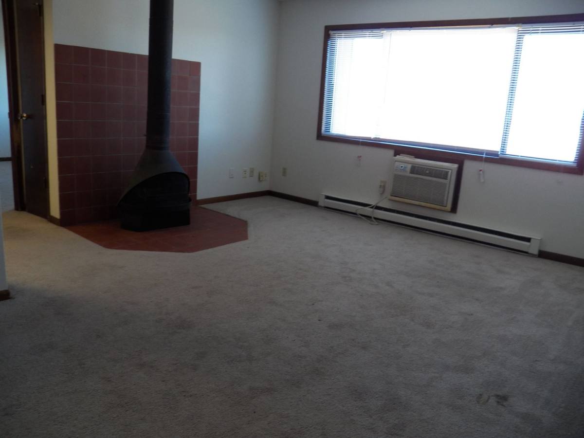 Apartment for rent at 133-137 29th St Dr SE, Cedar Rapids, IA 52403