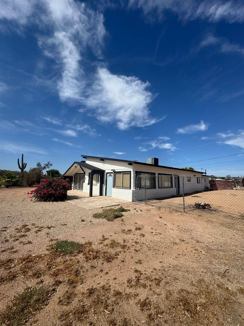 House for rent at 101 N 80th St, Mesa, AZ 85207