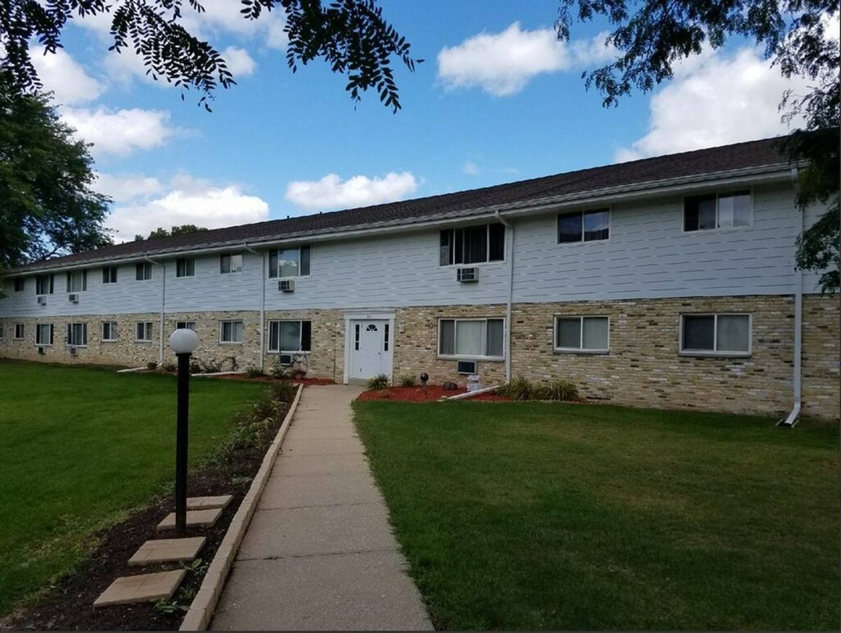 Apartment for rent at 1701 Stonebridge Rd, West Bend, WI 53095