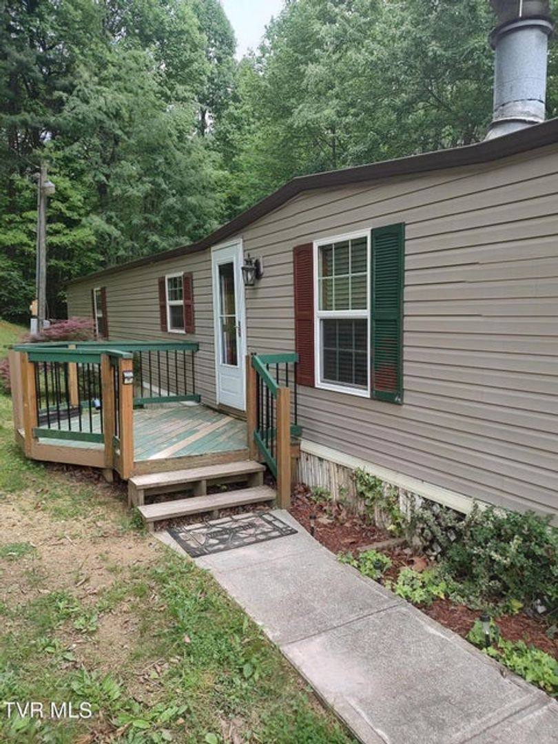Apartment for rent at 132 Elizabeth Ann Dr, Johnson City, TN 37601