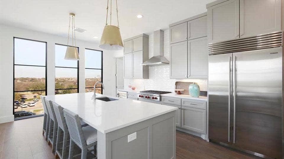 Apartment for rent at 5270 Town & Country, Frisco, TX 75034