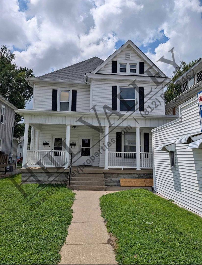 Apartment for rent at 1607 S 7th St, Terre Haute, IN 47802