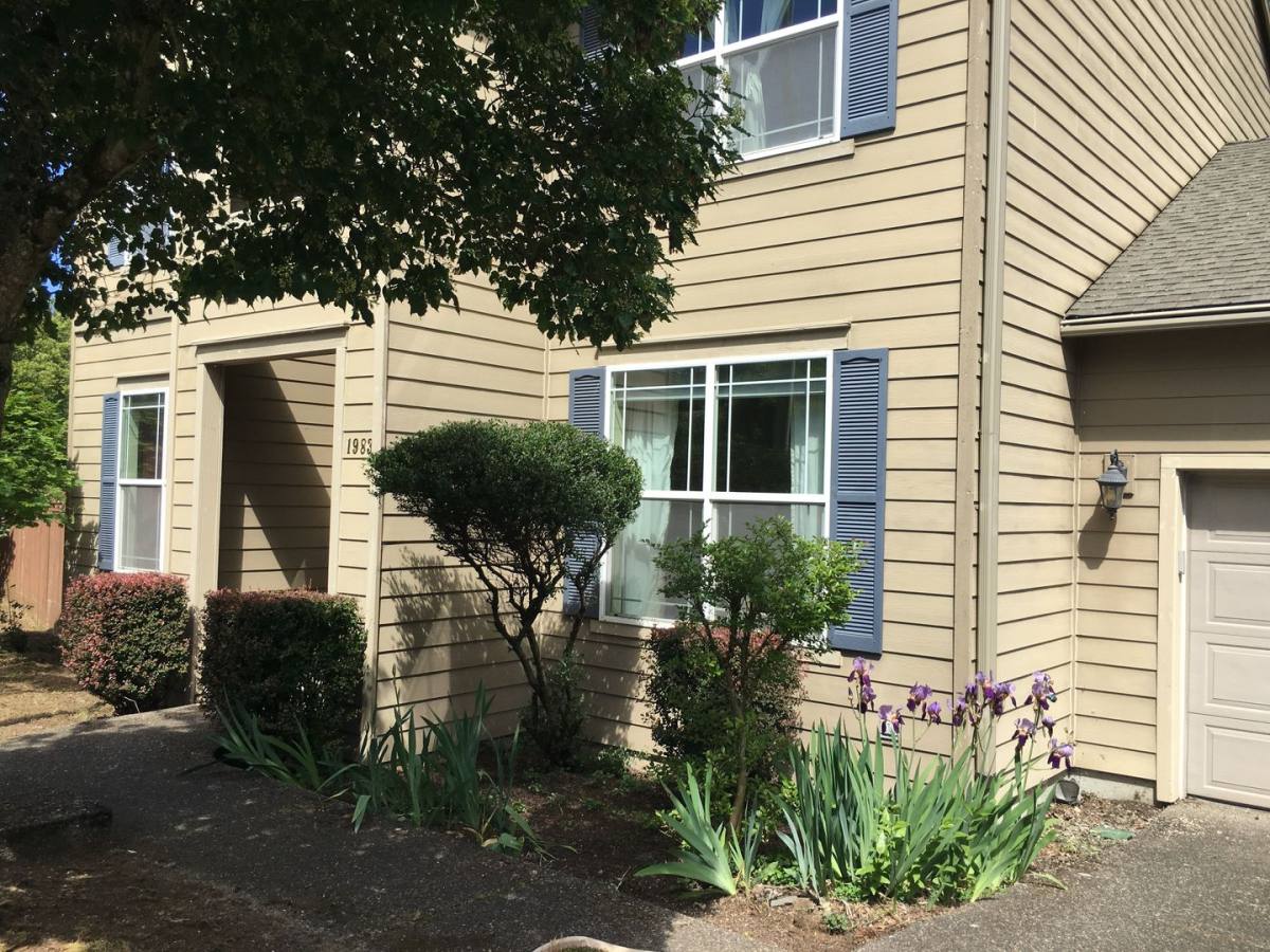 House for rent at 1983 SW 19th Terrace, Gresham, OR 97080