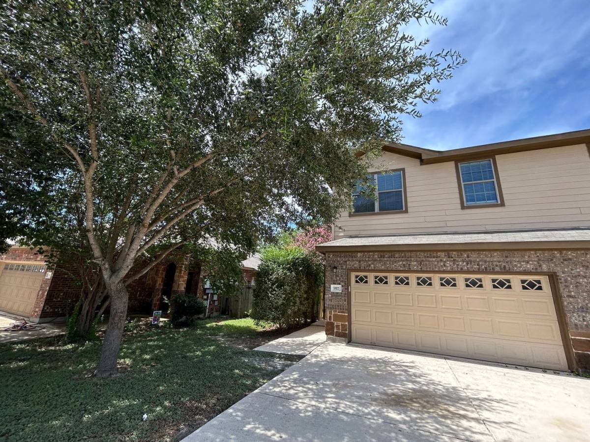 House for rent at 957 Brown Rock, New Braunfels, TX 78130