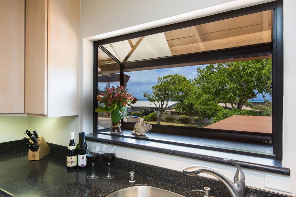 House for rent at 4980 Poola St, Honolulu, HI 96821