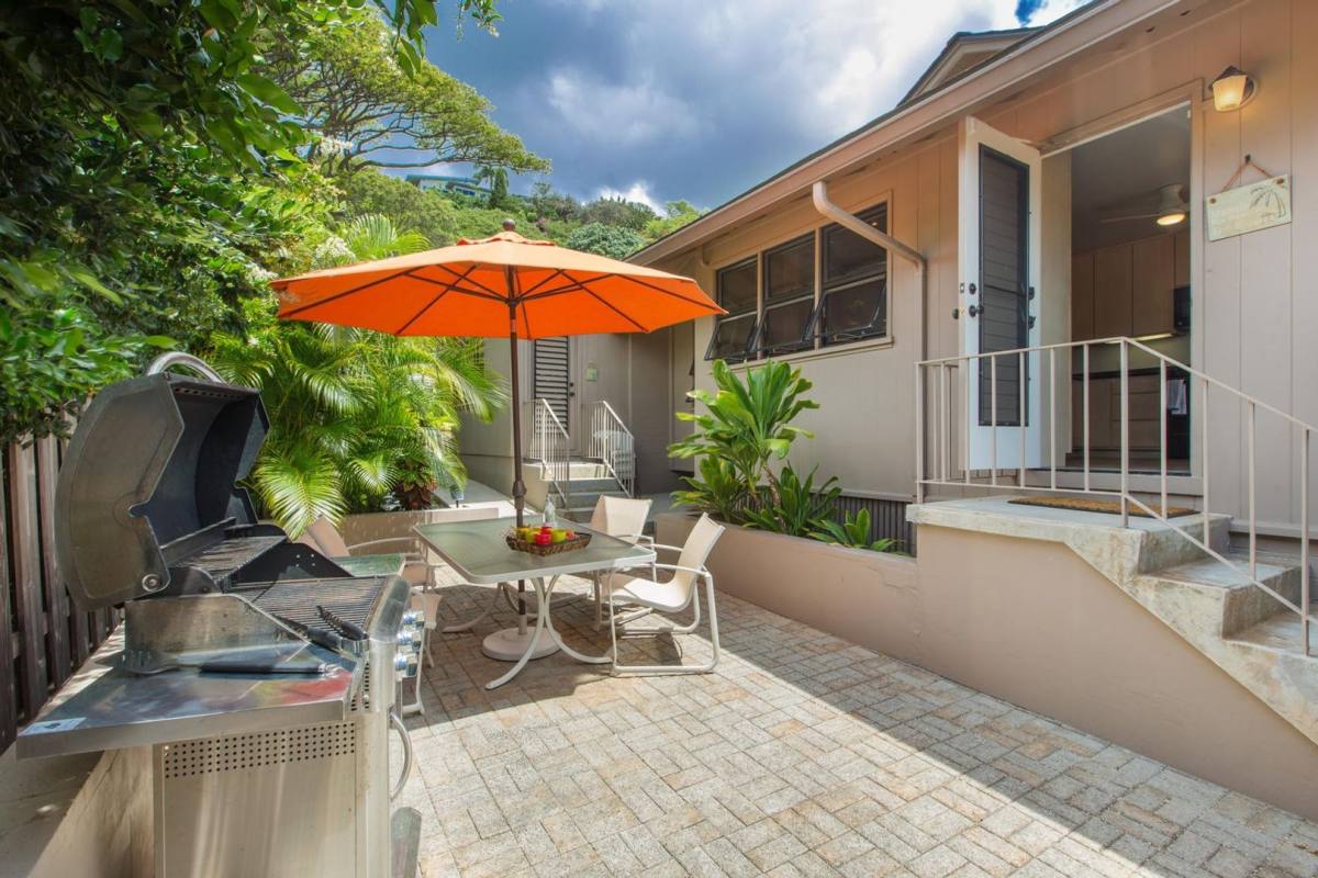 House for rent at 4980 Poola St, Honolulu, HI 96821