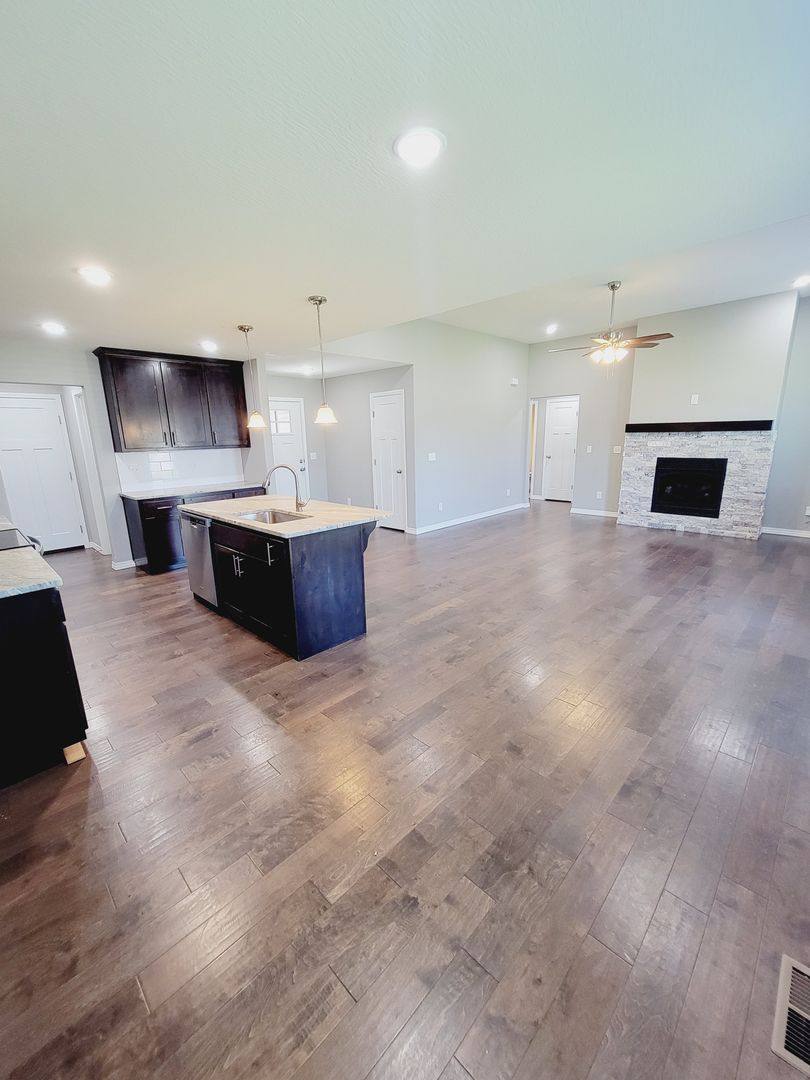 House for rent at 521 S Woodland Hills, Rogersville, MO 65742