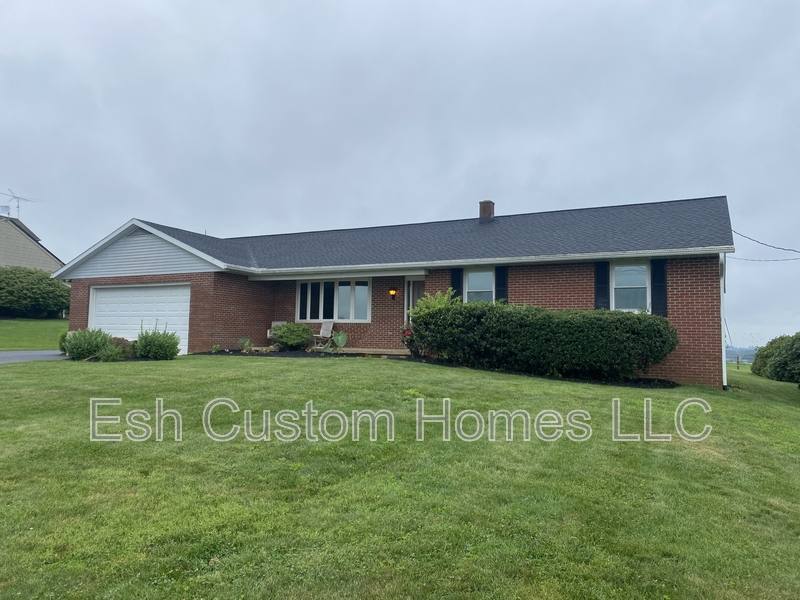 House for rent at 2208 Forry Rd, Lancaster, PA 17601