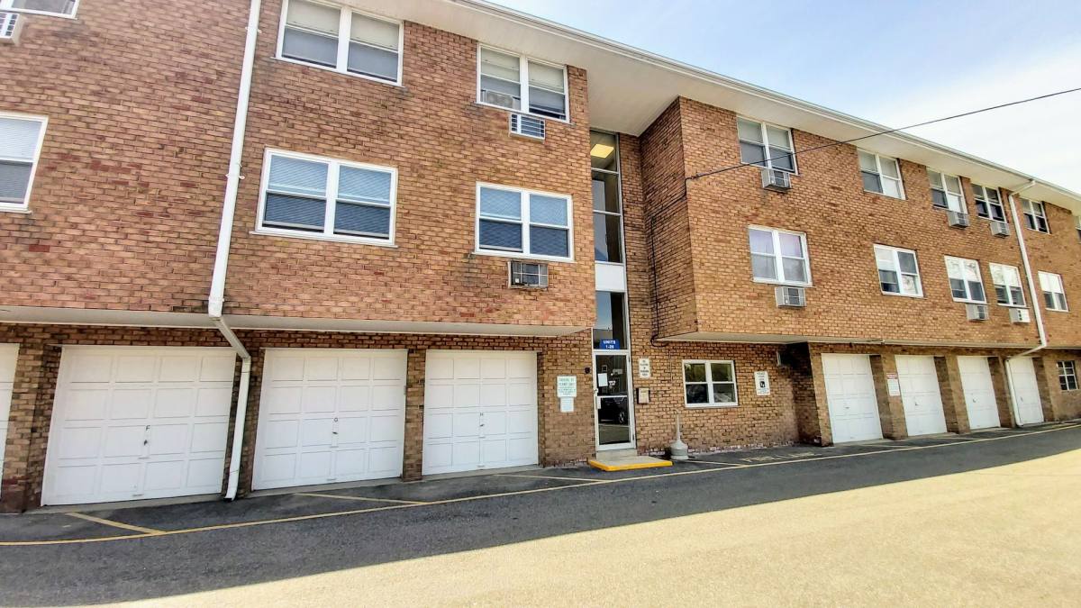 Apartment for rent at 1 Walter Ave #3, Norwalk, CT 06851