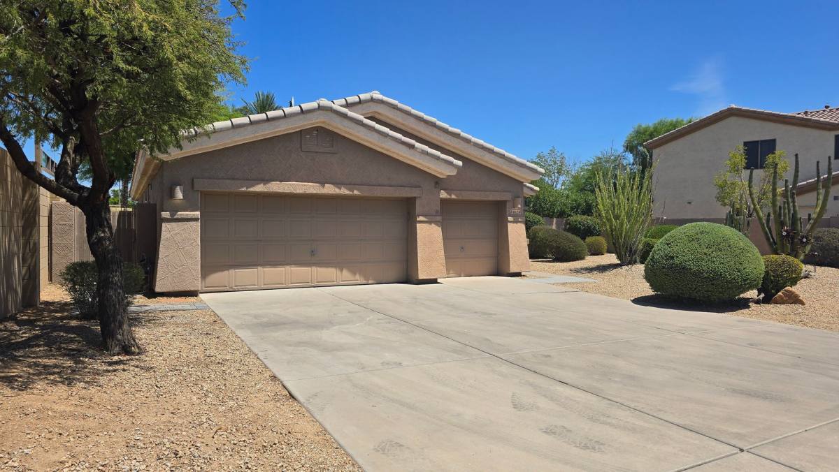 House for rent at 14654 W Avalon Dr, Goodyear, AZ 85395