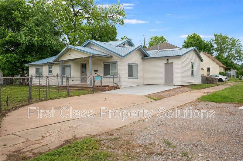 House for rent at 825 W Colorado Ave, Chickasha, OK 73018