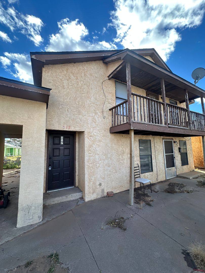 House for rent at 517 E 7th St, Clovis, NM 88101