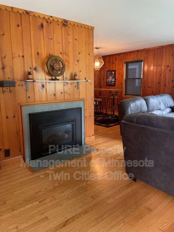 House for rent at 2076 Juliet Ave, Saint Paul, MN 55105