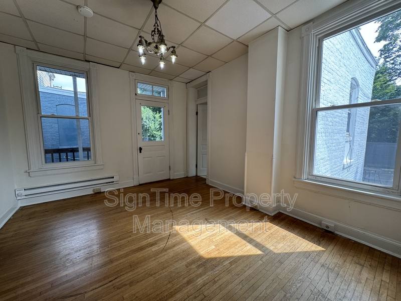 Apartment for rent at 117-121 E Antietam St #121 2nd, Hagerstown, MD 21740