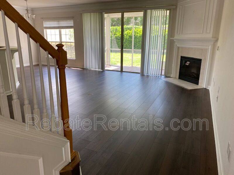 Townhouse for rent at 11177 Castlemain Circle W, Jacksonville, FL 32256