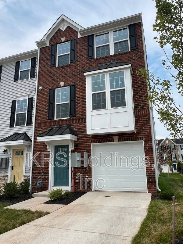 Townhouse for rent at 10302 Heritage Trail Court, Manassas, VA 20109