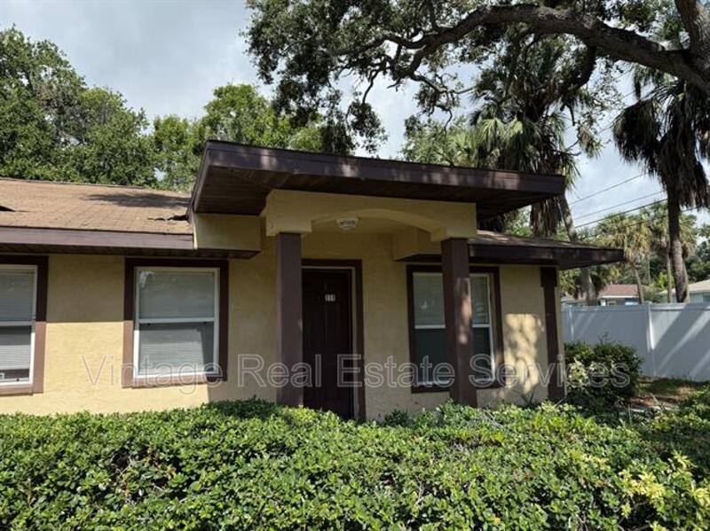Apartment for rent at 976 22nd Ave S #111, Saint Petersburg, FL 33705