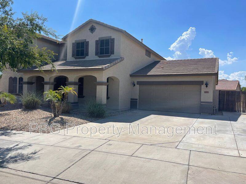 House for rent at 11824 N 144th Dr, Surprise, AZ 85379