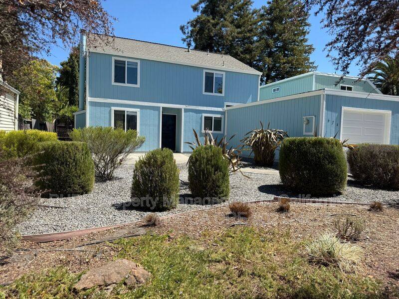 House for rent at 624 Nikki Dr, Petaluma, CA 94954