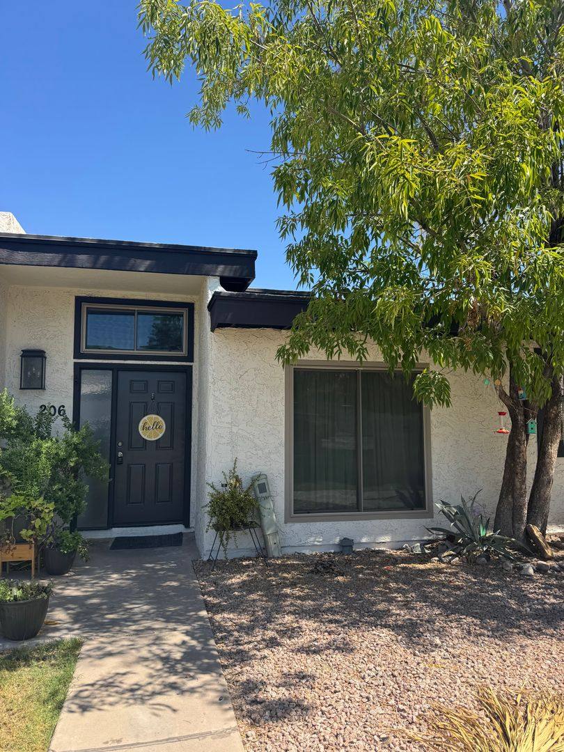Condo for rent at 1051 S Dobson Rd, Mesa, AZ 85202