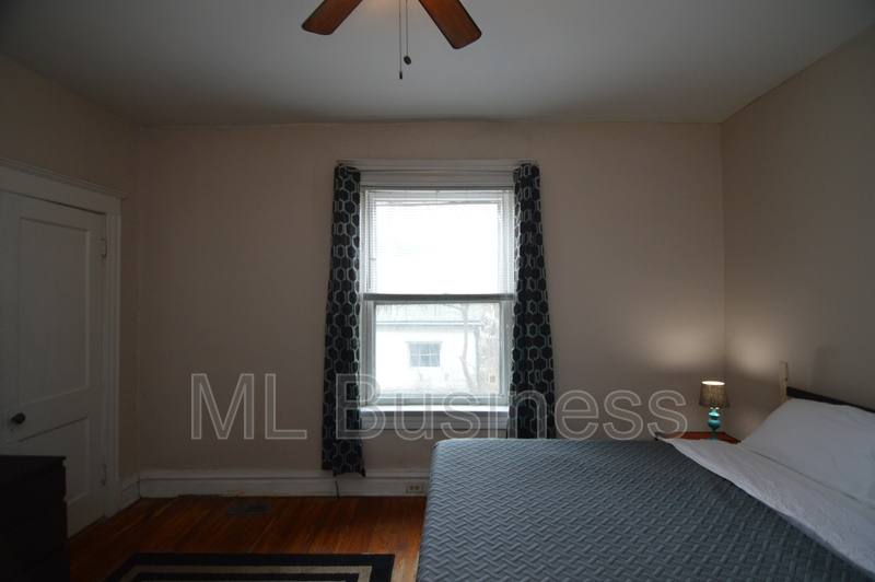 Apartment for rent at 6009 Kingsbury Ave - 1st Floor, Saint Louis, MO 63112