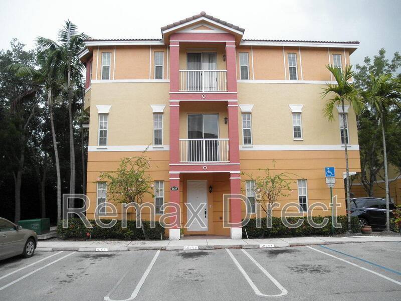 Townhouse for rent at 2147 Shoma Dr, Wellington, FL 33414