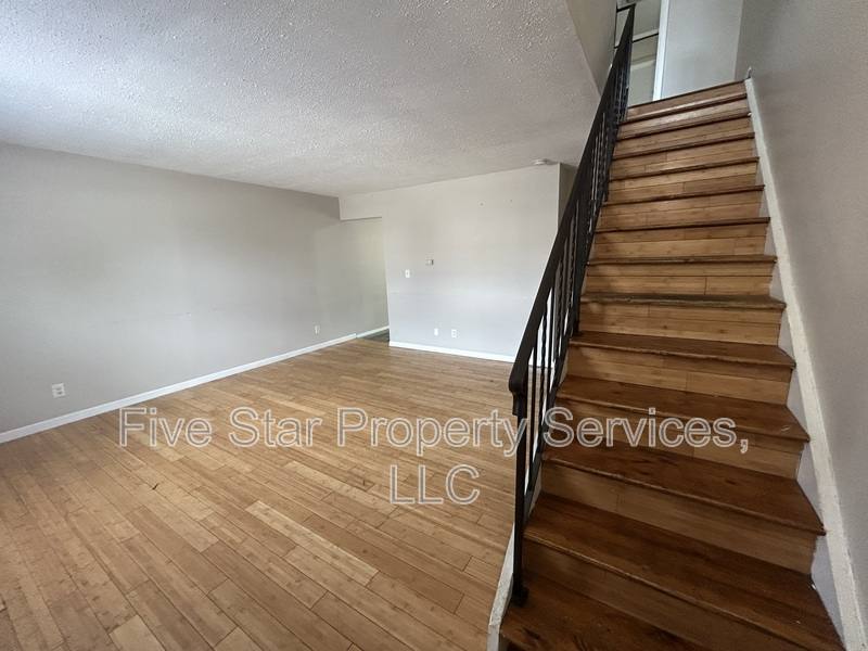 Apartment for rent at 110 W Lake Shore Dr #29, Springfield, IL 62703