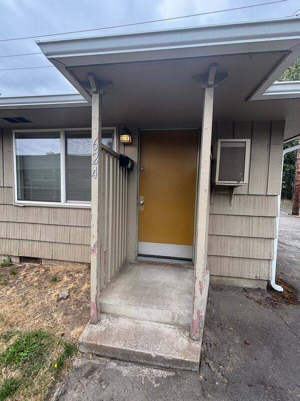 House for rent at 624 E 19th Ave, Eugene, OR 97401